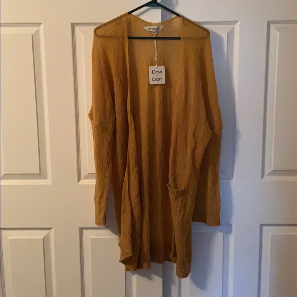 Davi & Dani light weight sweater cardigan